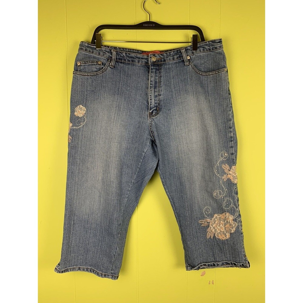COSMOPOLITAN Jeanswear Women’s 18 Blue Denim Sequin Lace Embroidered Flowers